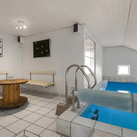 With Jacuzzi And Sauna - Sj555 Feriehus *