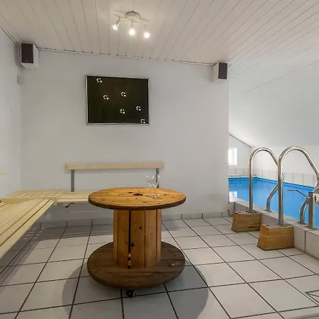 With Jacuzzi And Sauna - Sj555 Feriehus