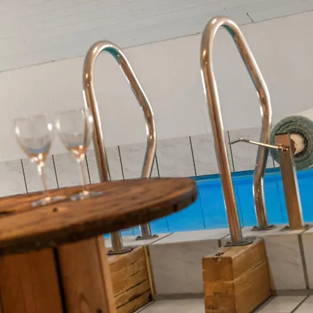With Jacuzzi And Sauna - Sj555 Feriehus Harboør
