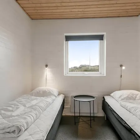With Jacuzzi And Sauna - Sj555 Feriehus *